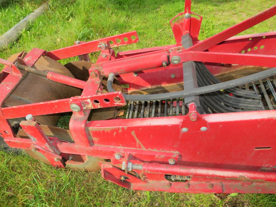 4697 Juko Midi potato harvester