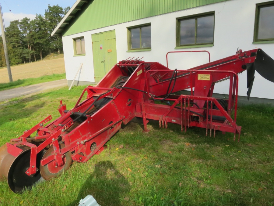 4697 Juko Midi potato harvester