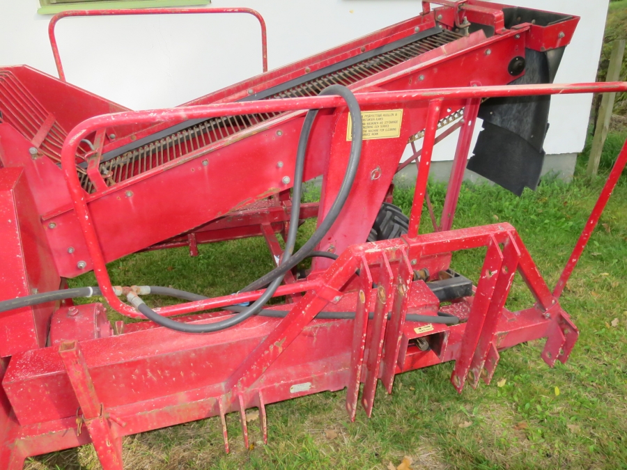 4697 Juko Midi potato harvester