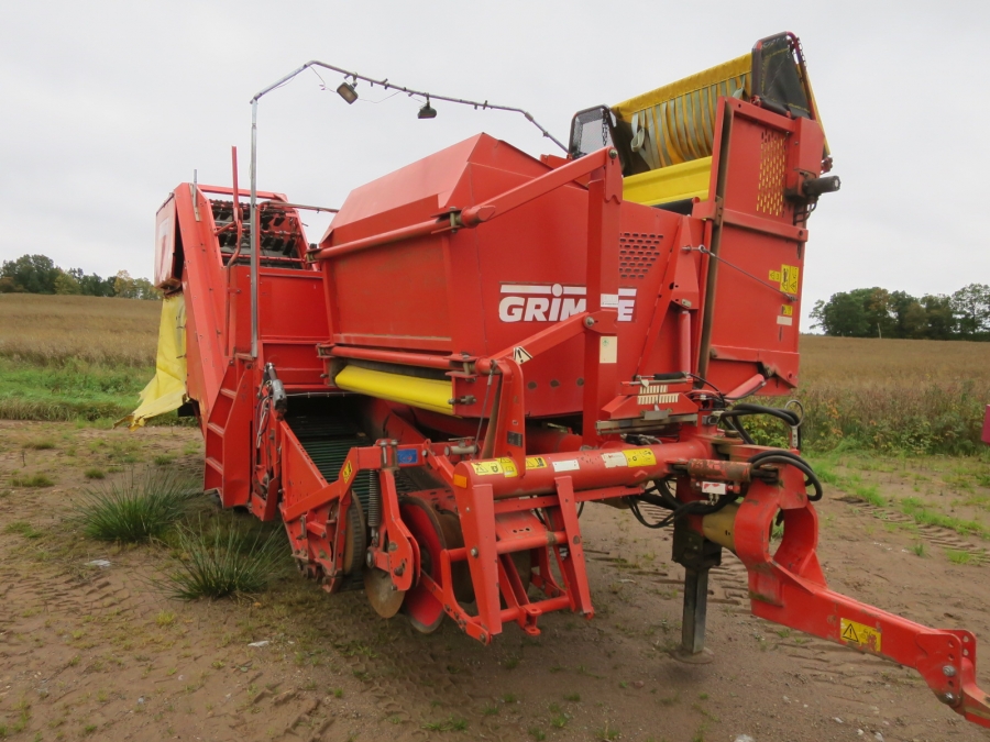 4704 Grimme SE75-30 potato harvester