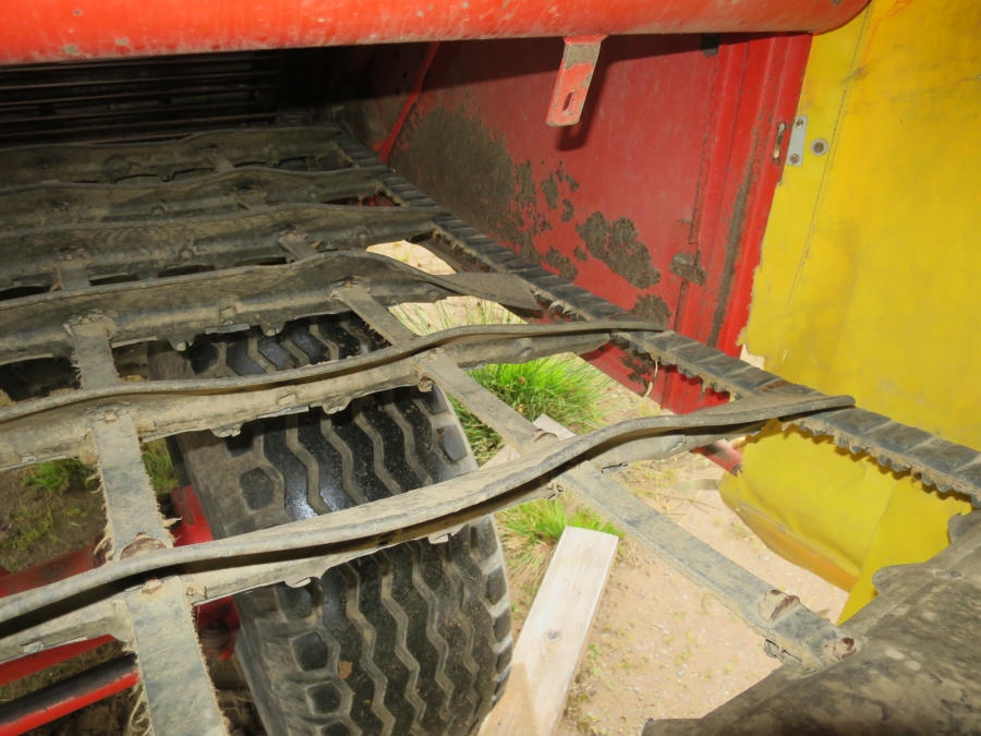 4704 Grimme SE75-30 potato harvester