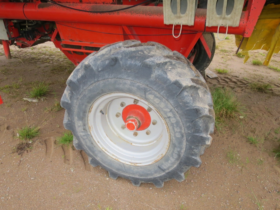 4704 Grimme SE75-30 potato harvester