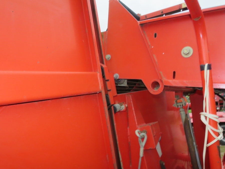 4704 Grimme SE75-30 potato harvester