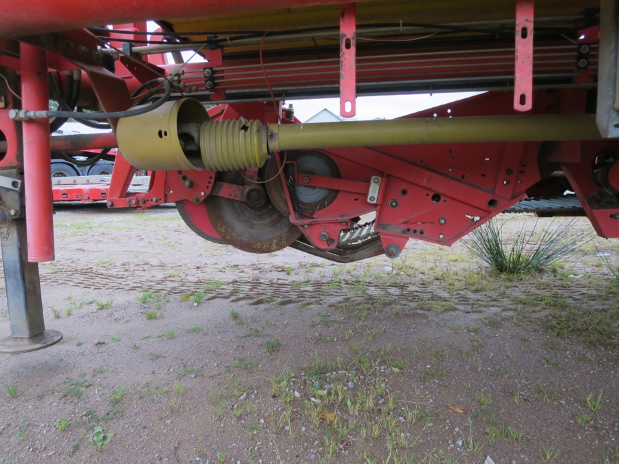 4704 Grimme SE75-30 potato harvester
