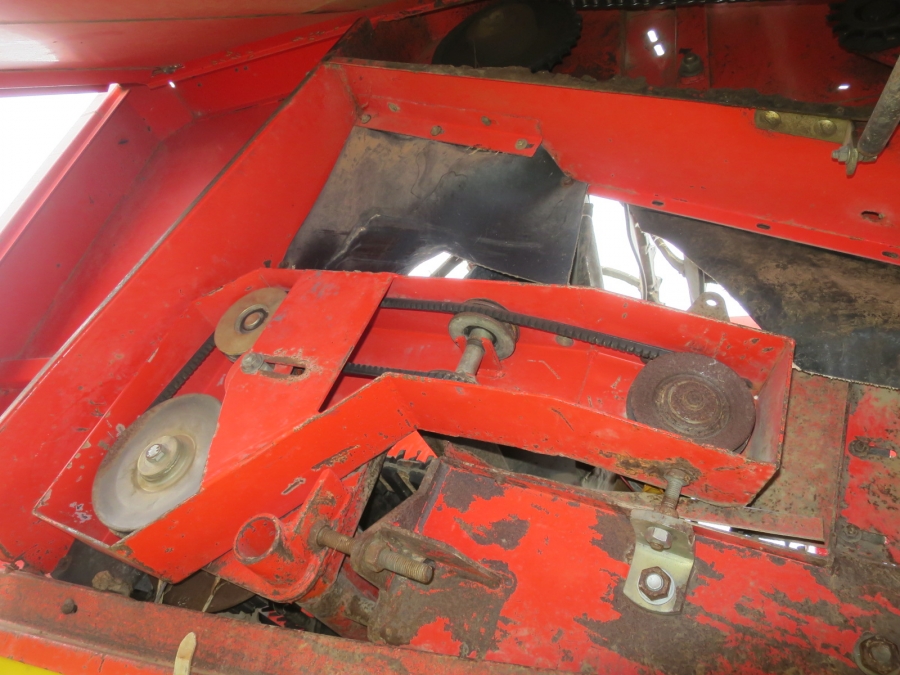 4704 Grimme SE75-30 potato harvester
