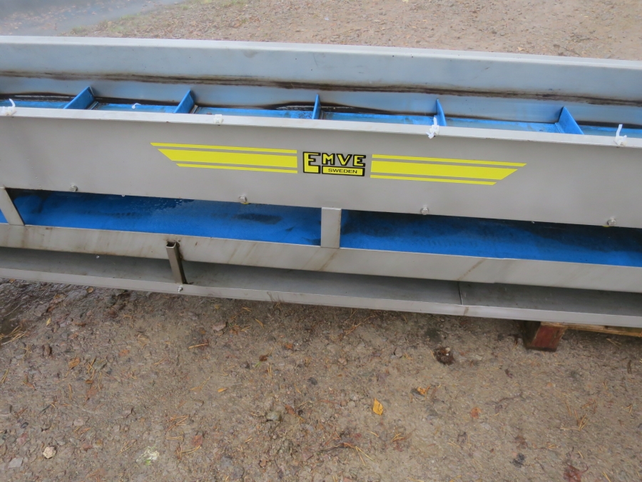 4709 EMVE elevator 4700x350mm Stainless steel