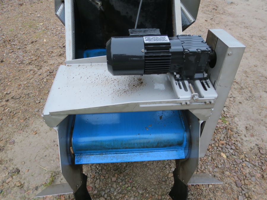 4713 EMVE Förderband 1500x550 mm  EDELSTAHL