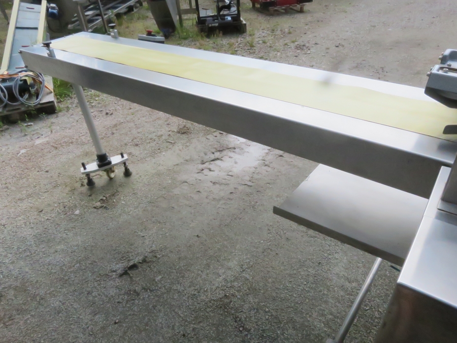 4724 Ulma PV-350 flow pack