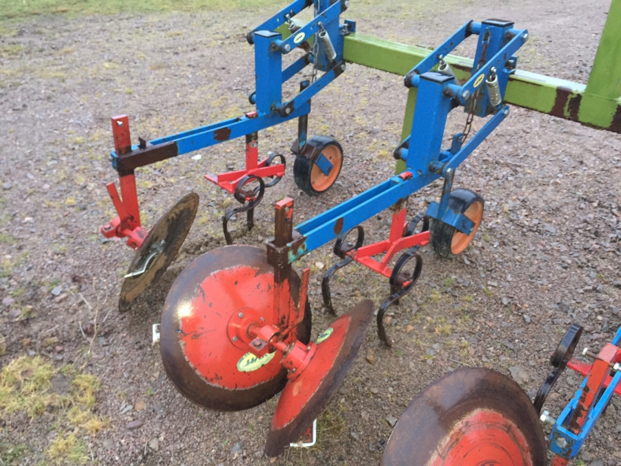 4726 Baselier disc ridger 4 row
