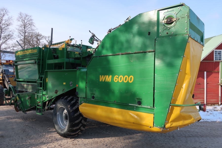 4738 Wuhlmaus WM 6000 1 row potato harvester