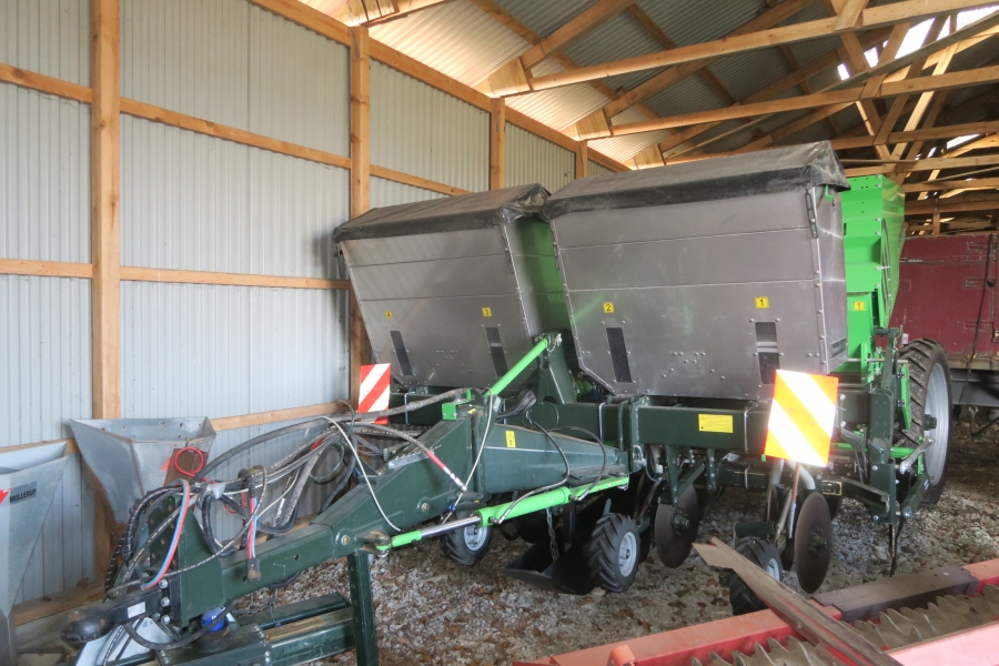 4784 Miedema Structural MS4000 potato planter