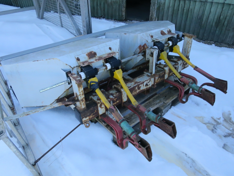 4788 Reekie potato planter