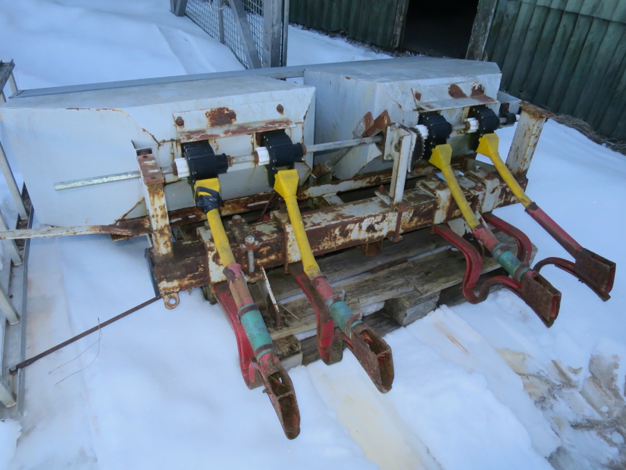 4788 Reekie potato planter