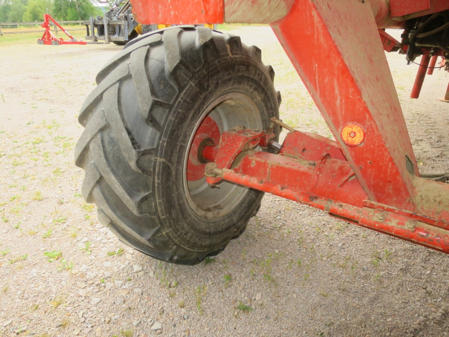 4821 Grimme SE75-30 potato harvester