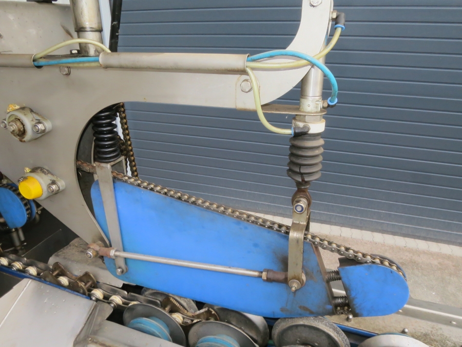 4858 Sormac USM100A onion peeler