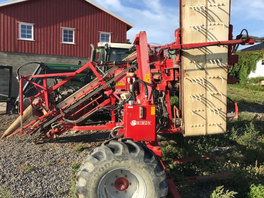 4876 Simon Leek harvester RPNB