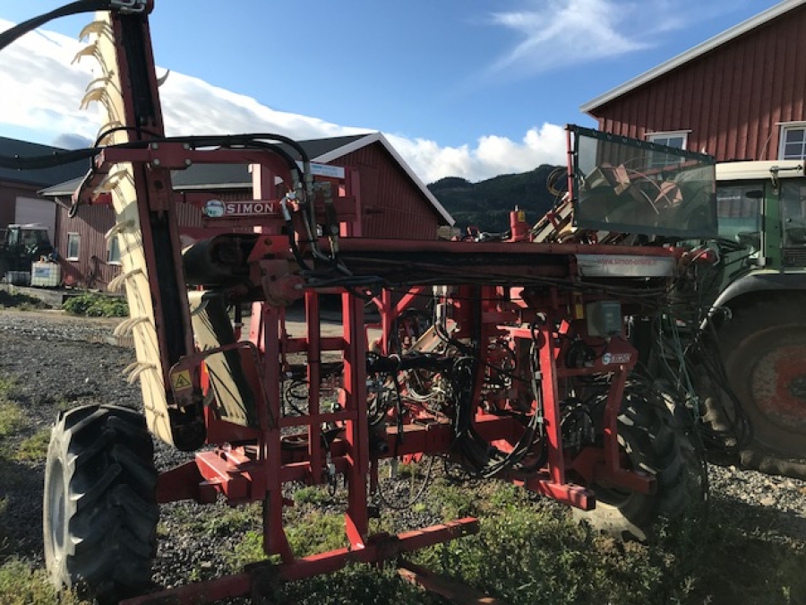 4876 Simon Leek harvester RPNB