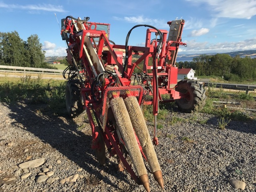 4876 Simon Leek harvester RPNB