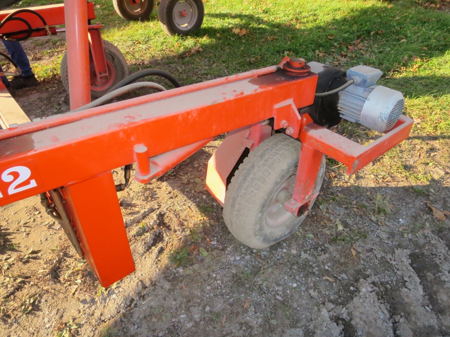 4877 Amac Hallenfüller
