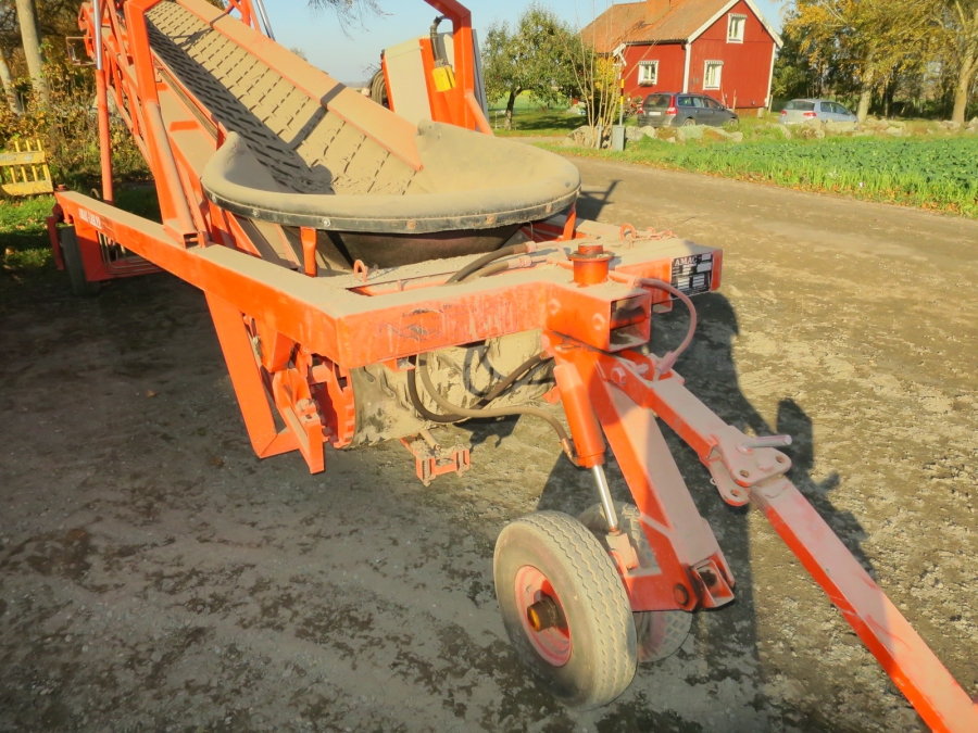 4877 Amac Hallenfüller