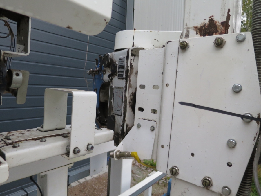 4890 Pacepacker TBC paper bagger with stitcher