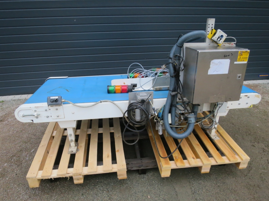 4890 Pacepacker TBC paper bagger with stitcher