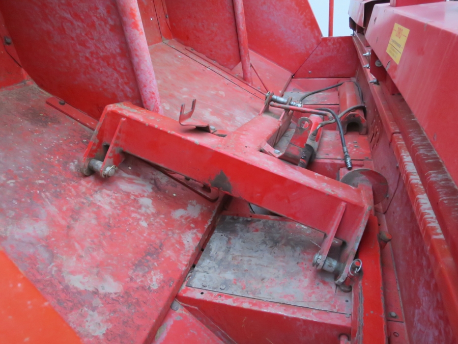 4931 Kverneland Underhaug Kartoffellegemaschine 4 Reihe