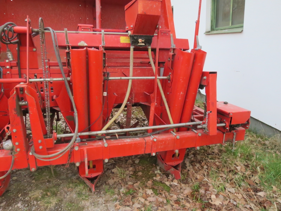 4931 Kverneland Underhaug Kartoffellegemaschine 4 Reihe