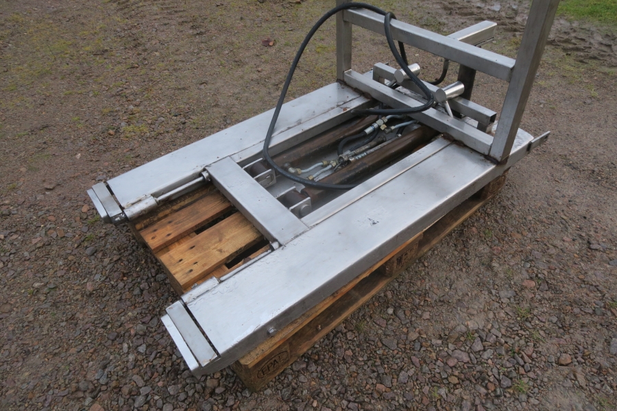 4939 Box turner for forklift Stainless steel