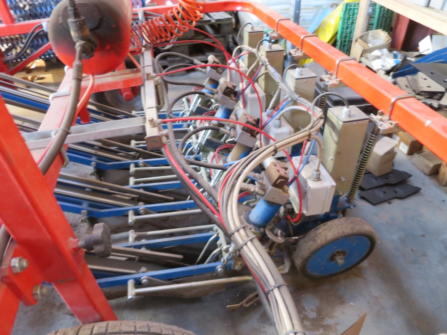 4986 Ferrari Rotostrapp transplanter 4 row