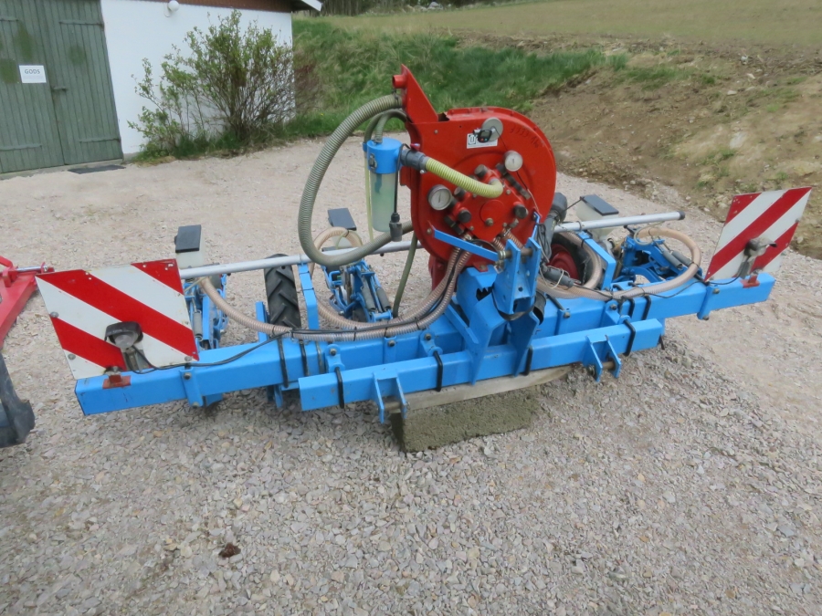 4989 Monosem MS pneumatic precision seeder 4 row