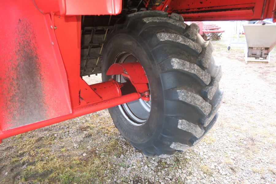 4991 Grimme 75-30 potato harvester