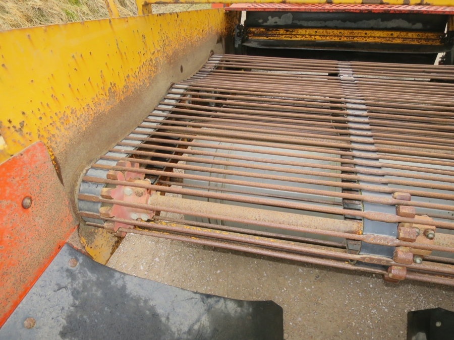 5001 Samon onion windrower 1350 mm web