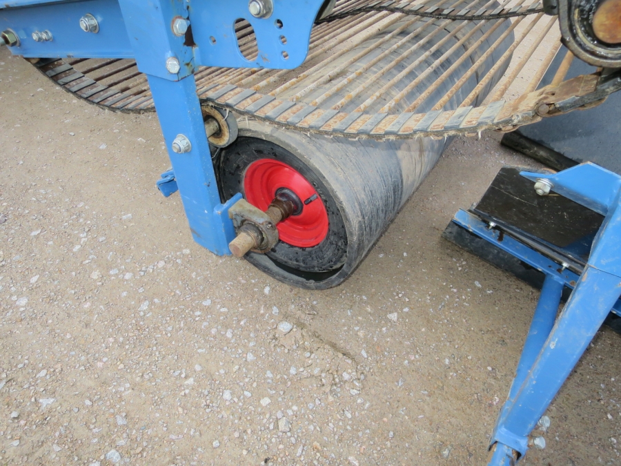 5002 Asa-Lift onion windrower  WR 1350 mm web