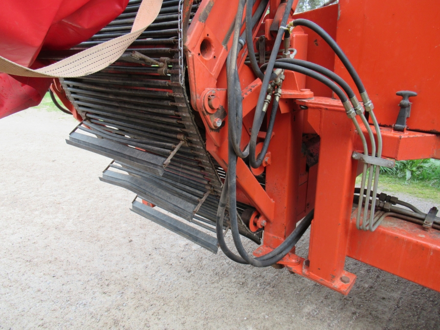 5026 AMAC E2 potato harvester / onion harvester