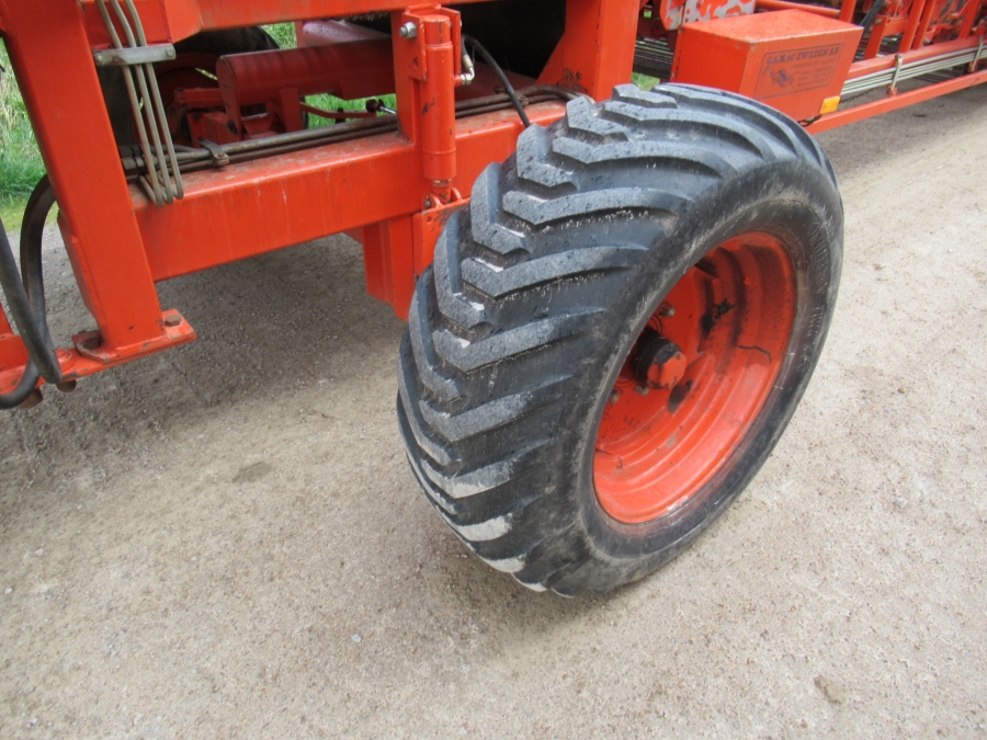 5026 AMAC E2 potato harvester / onion harvester