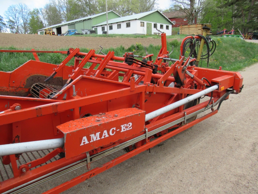5026 AMAC E2 potato harvester / onion harvester