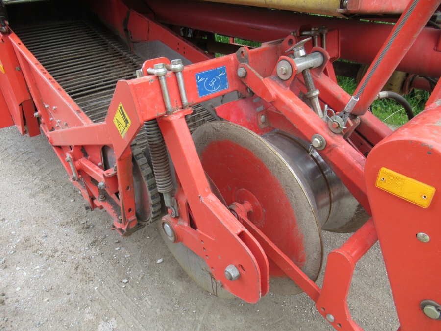 5035 Grimme SE75-40 potato harvester