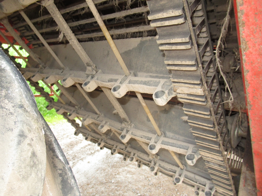 5035 Grimme SE75-40 potato harvester