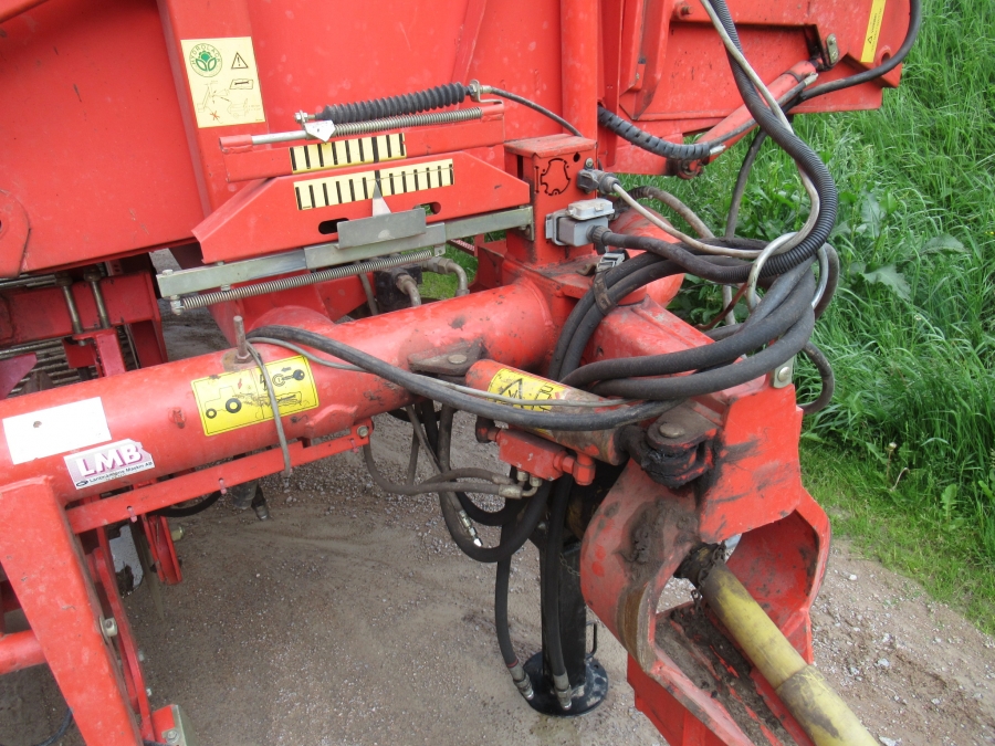 5035 Grimme SE75-40 potato harvester