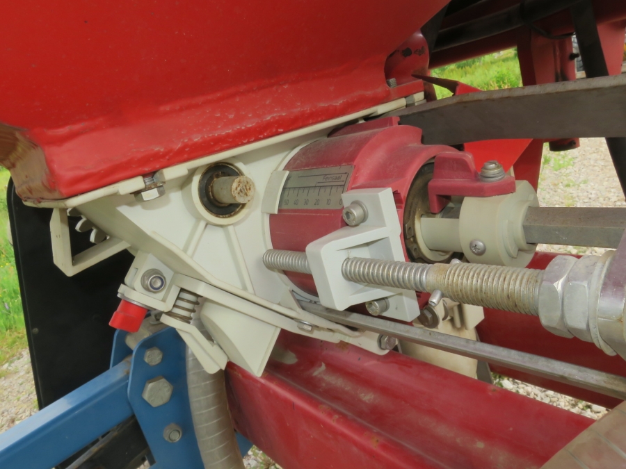 5038 Hatzenbichler Dungerstreuer Pneumatisch