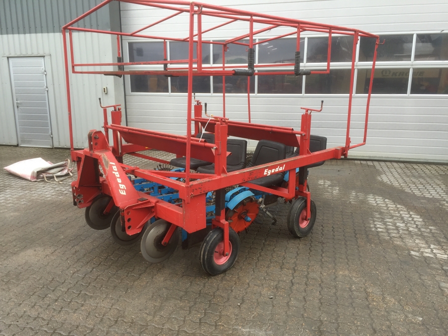 5039 Egedal Transplanter 5 row