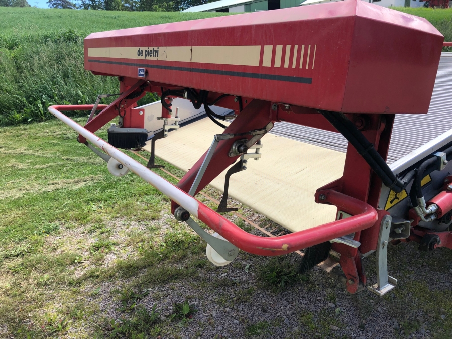 5041 De Pietri Mache salat harvester
