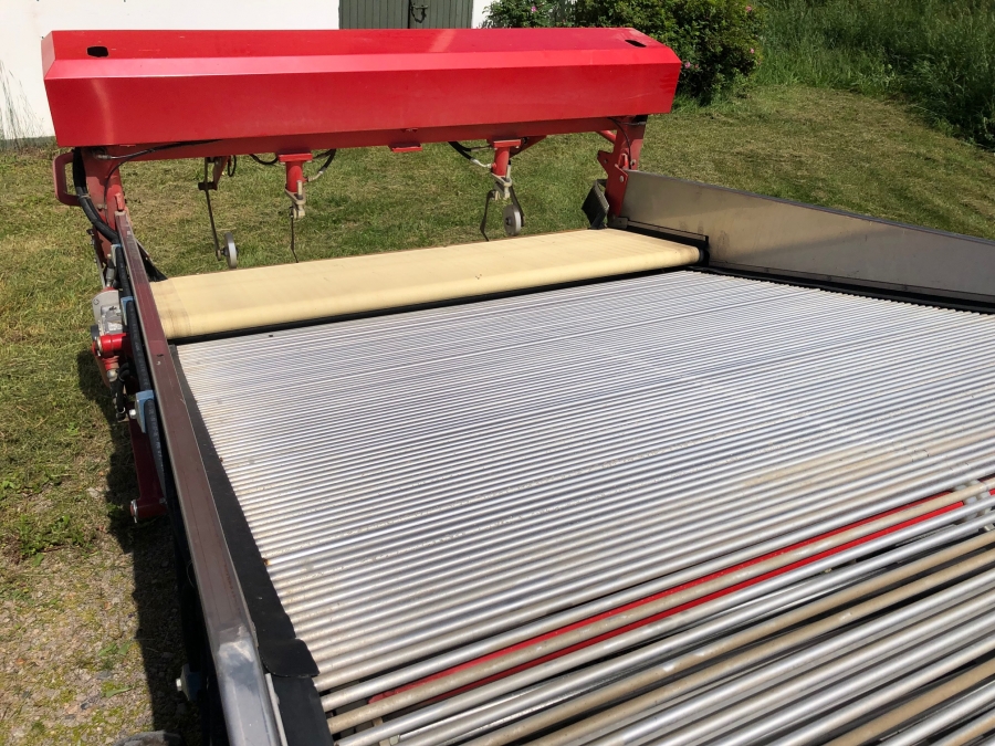 5041 De Pietri Mache salat harvester