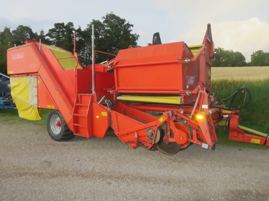 5078 Grimme SE75-30 potato harvester