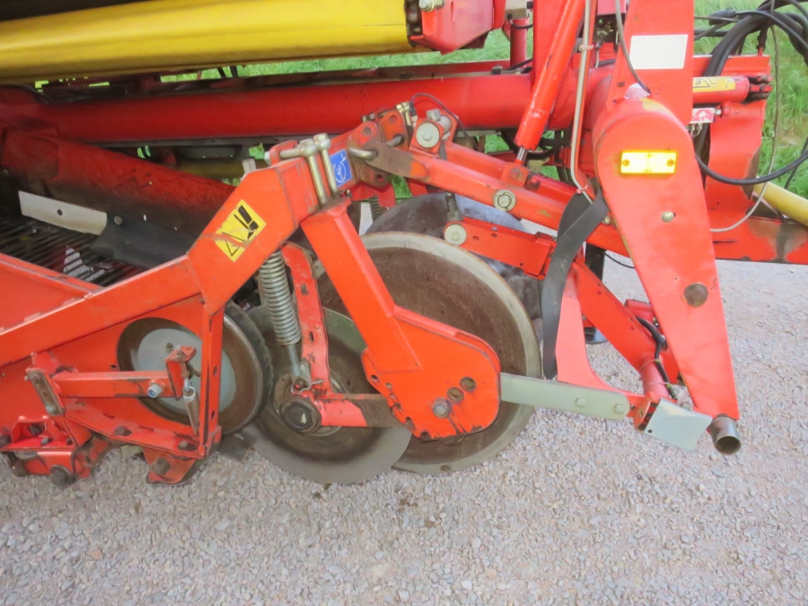 5086 Grimme SE75-30 potato harvester