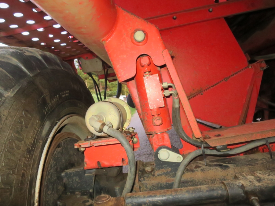 5086 Grimme SE75-30 potato harvester