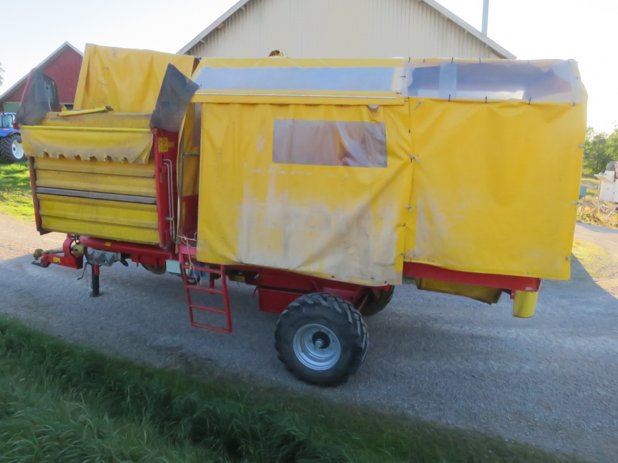 5092 Grimme SE75-40 potato harvester