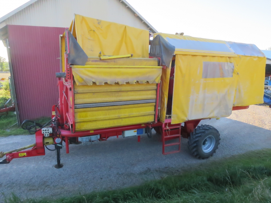 5092 Grimme SE75-40 potato harvester