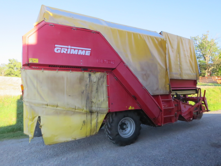5092 Grimme SE75-40 potato harvester